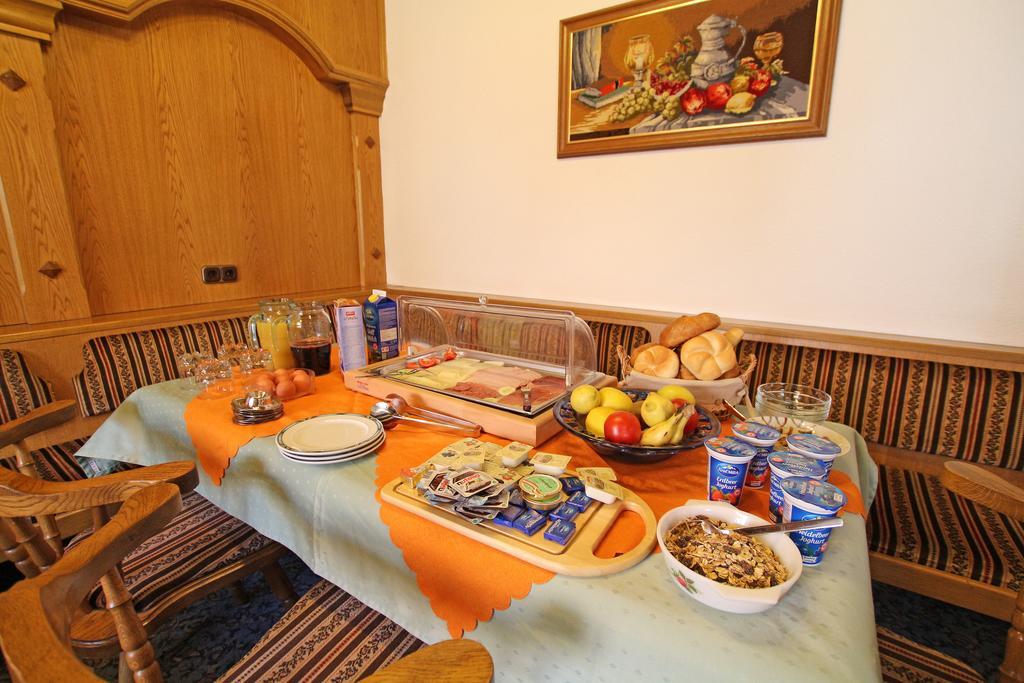 Gaesteheim Anni Winkler Nauders Room photo
